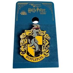 Universal Studios Wizarding World of Harry Potter Hufflepuff Pin